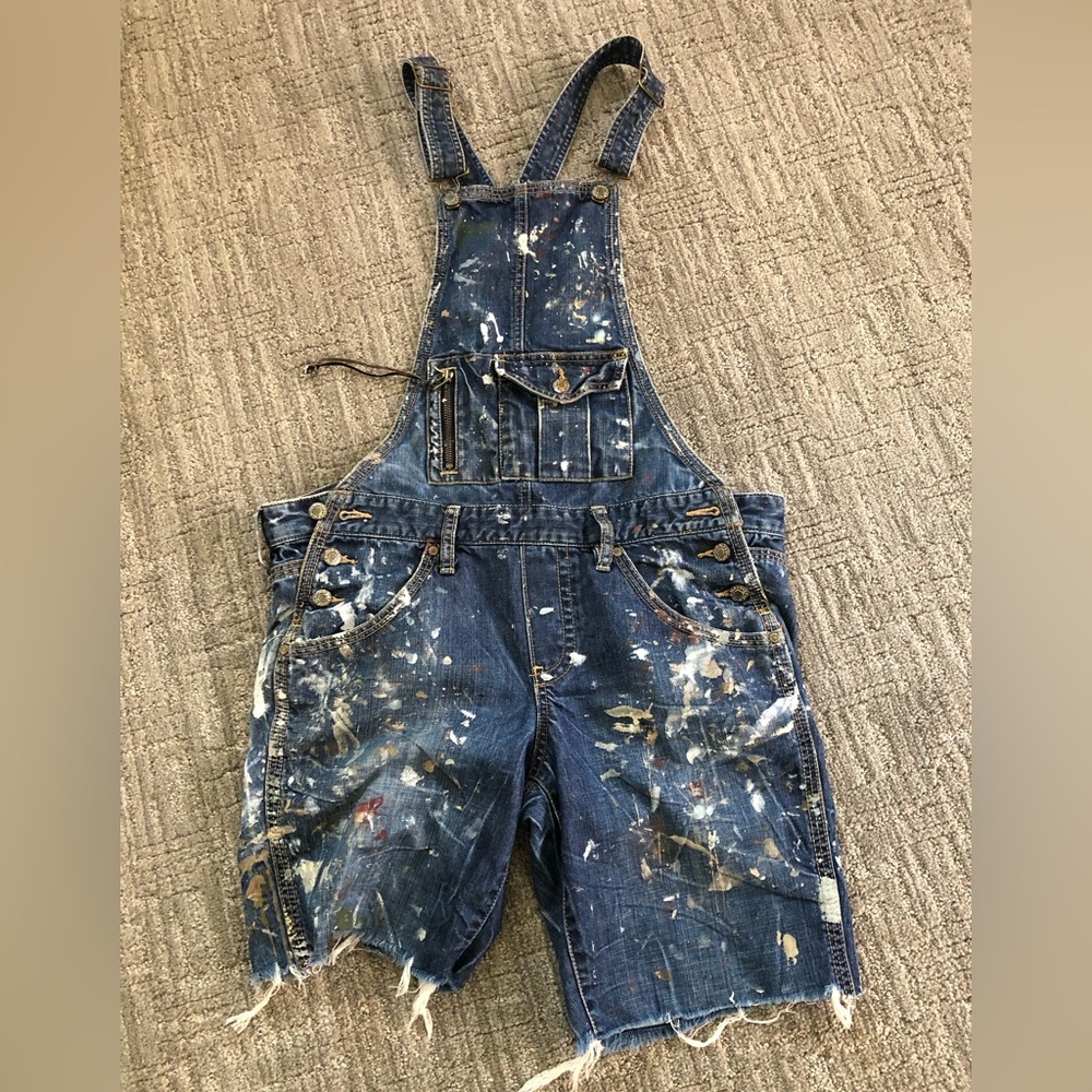 Artisan overalls made by painting walls!